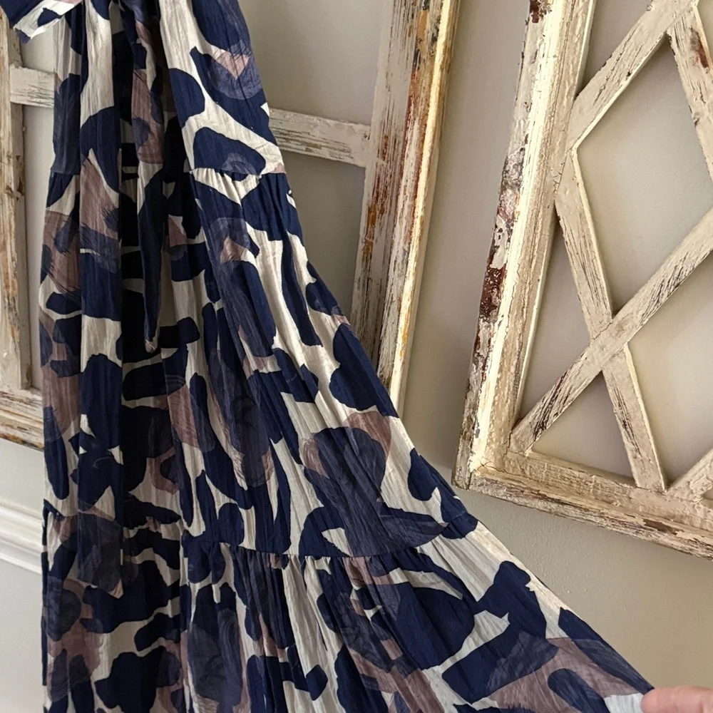 Navy and White Floral Maxi Dress - Picture 8 of 8